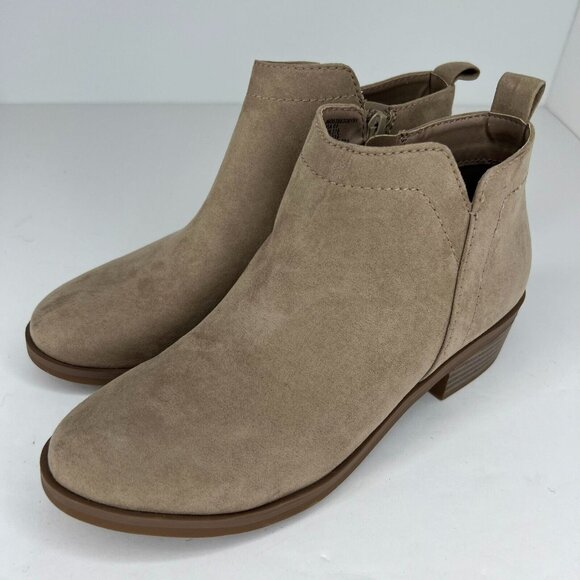 Time And Tru Womens 36131215 Brown Faux Suede Zip Ankle Size 6.5 Bootie - Picture 1 of 10